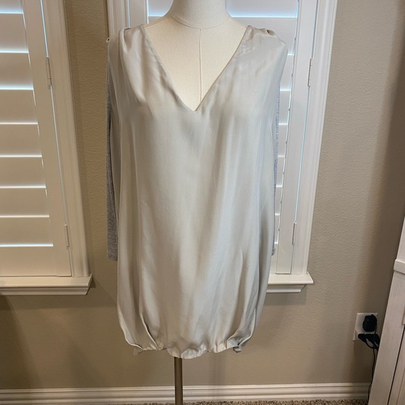 “GENDER BIAS” WOMEN’S V-NECK TUNIC ¾ SLEEVE TOP - SMALL - Picture 2 of 8